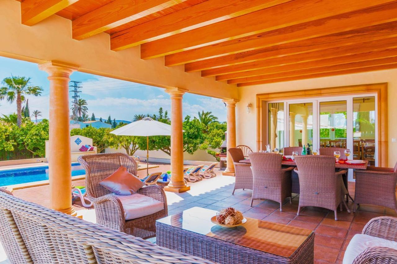Villa Alvaro By Villa Plus ฮาเวอา ภายนอก รูปภาพ